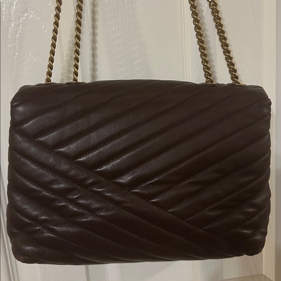 Tory Burch Kira Chevron Quilted Convertible Shoulder Bag - Picture 5 of 16